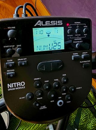 Batería Electrónica Alesis DM7X