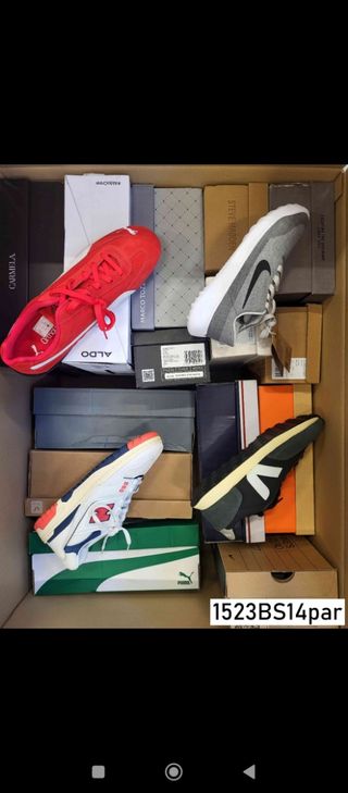 Cajas de 14 pares de zapatillas marcas conocidas