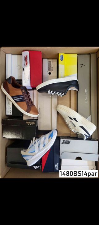 Cajas de 14 pares de zapatillas marcas conocidas