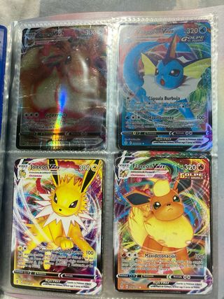 Álbum Pokémon V Glaceon, Leafeon, Espeon, Umbreon