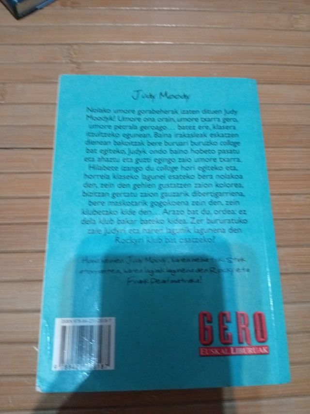 JUDY MOODY. OSO UMORE TXARREZ DAGO (Basque Edit...