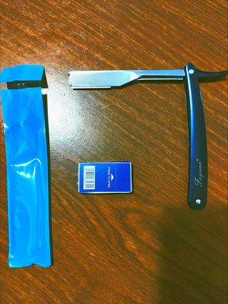 Rasoio da barba FlyDear + lame