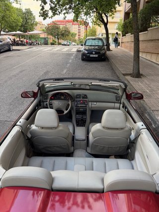 Mercedes-Benz  CLK 2001
