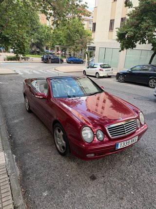 Mercedes-Benz  CLK 2001