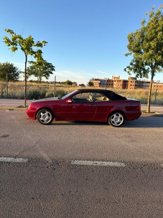 Mercedes-Benz  CLK 2001