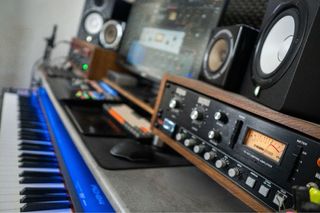 Estudio de grabación, producción y mezcla