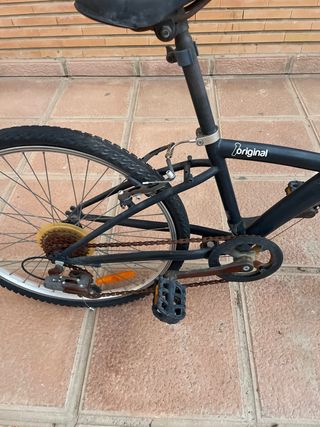 Bicicleta infantil Btwin negra