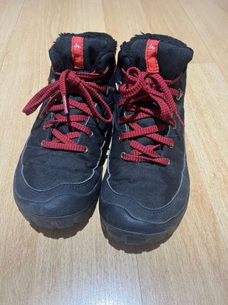 Botas Montaña Quechua T36 Negras/Rojas
