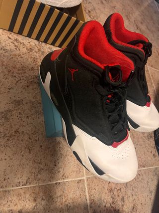 Jordan Zapatillas Baloncesto Negras Rojas Blancas