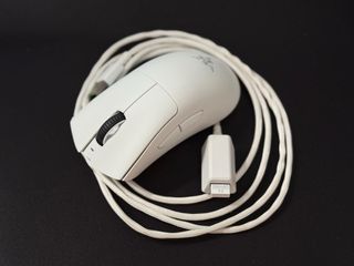 Ratón Razer Deathadder V3 Pro Blanco, COMO NUEVO