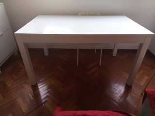 Mesa extensible 
 blanca 6-8 personas