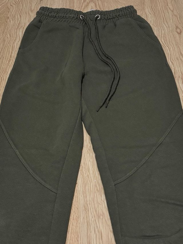 Pantalón de chándal verde militar
