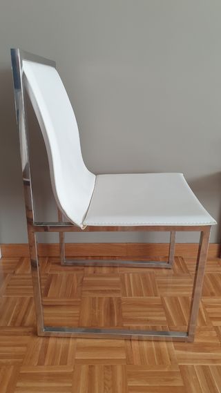 Mesa y 4 Sillas Comedor