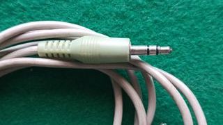 Cable de audio 3,5 mm (AUX) macho–macho