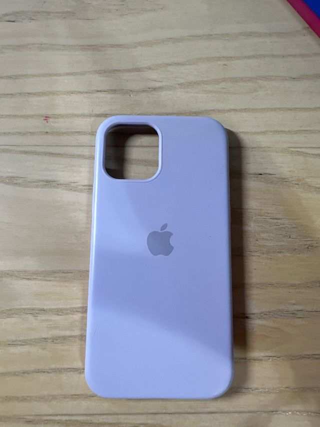Funda iPhone 12 Apple Morada