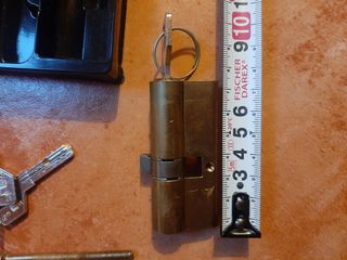 Bombín de seguridad  EZCURRA