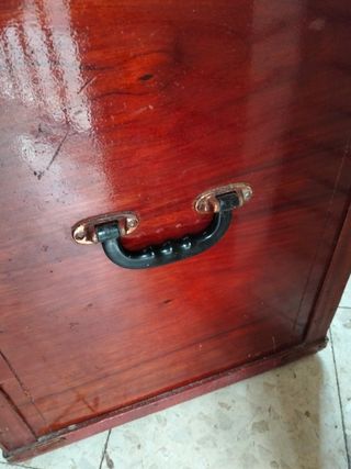 Baúl de madera antiguo