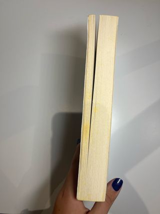 Lo que encontré bajo el sofá / What I Found und...