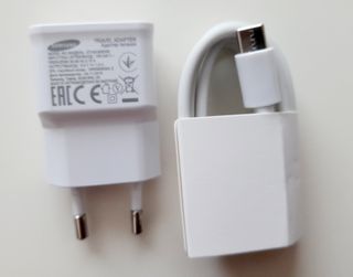 Cargador de móvil Samsung Blanco