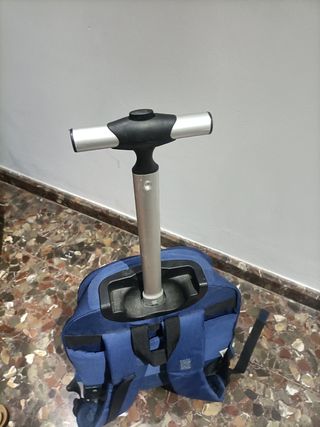 Mochila escolar con ruedas para niño