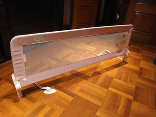 Barrera de cama para bebé rosa