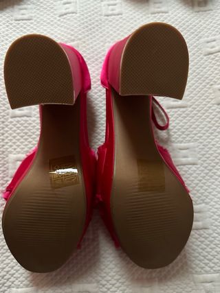 Zapatos de tacón rosa