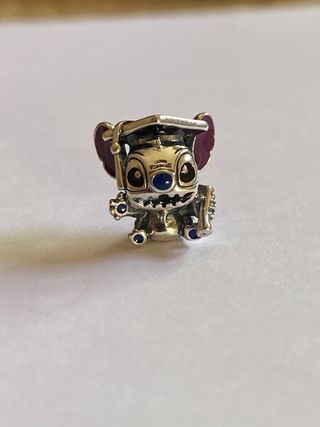 Charm Disney Stitch Graduación Plata 925