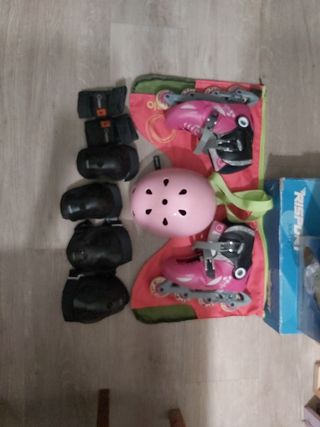 Patines, protecciones, bolsa y casco