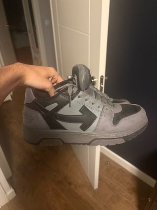 Zapatillas Off-White Negras y Grises