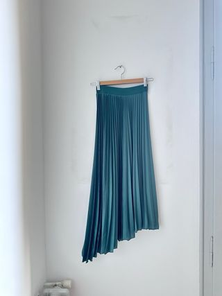 Falda plisada satinada verde T38
