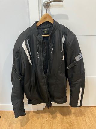 Chaqueta Moto Negra con Protecciones Talla XL
