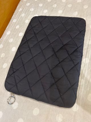 Funda Ordenador/Tablet 13 13,5” Negra, las dos 9€