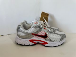 Nike V5 RNR 