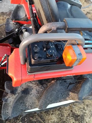Mini Tractor Yanmar KE4