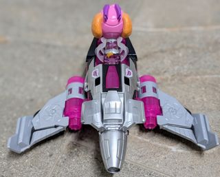 Figura Skye con Avión de Juguete