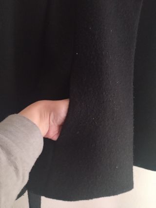 Chaquetón Negro con Cinturón