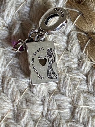 abalorio Reina de Corazones Charm Plata