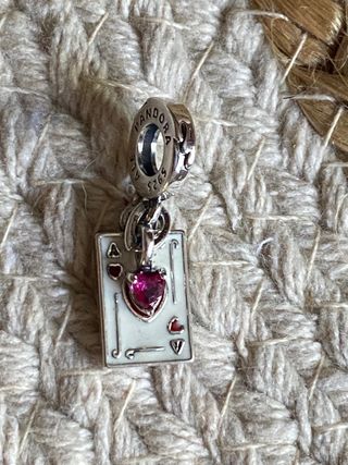 abalorio Reina de Corazones Charm Plata