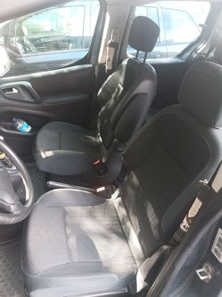 Peugeot Partner 2011