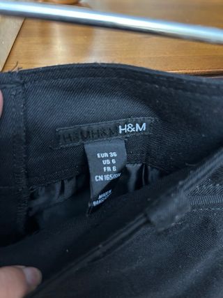 Pantalón de vestir negro mujer corto
