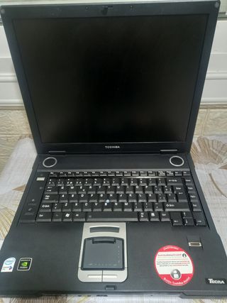 Toshiba Tecra Portátil Negro