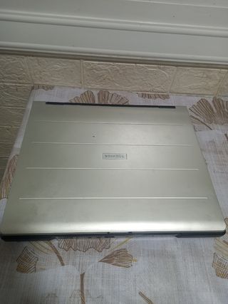 Toshiba Tecra Portátil Negro