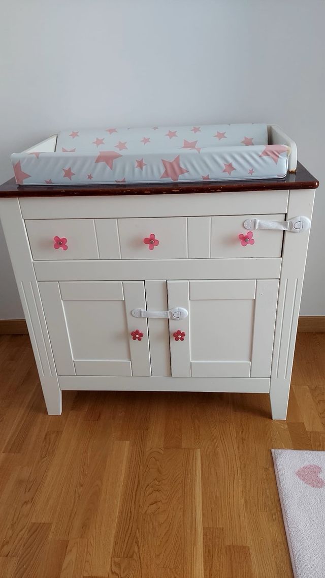 Cambiador bebé blanco