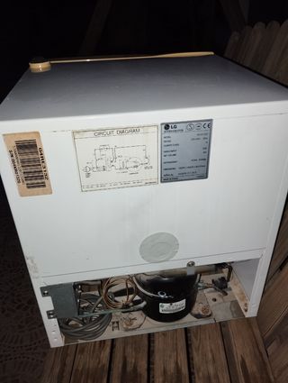 Nevera pequeña LG GR-051SSF