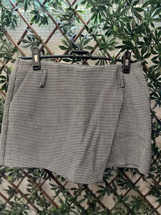 Falda corta estampado pata de gallo Talla M
