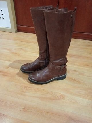 Botas altas de piel marrones talla 38
