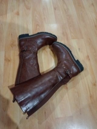 Botas altas de piel marrones talla 38