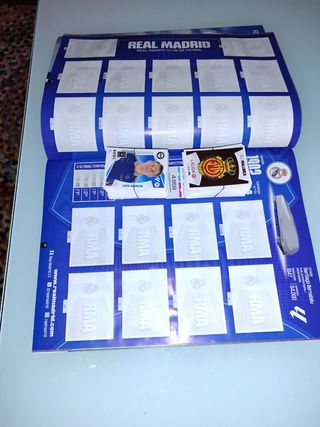 Álbum Laliga 2024/25 sin estrenar con cromos