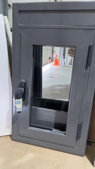 ¡VENTANAS DE MUESTRARIO EN OFERTA! 50€ unidad