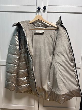 Chaqueta de invierno dorada con capucha sin marca 